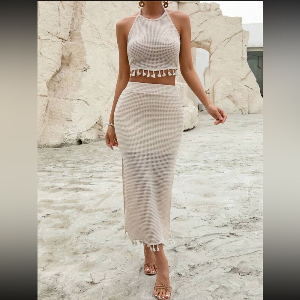 Elegant Cream Knit Skirt Set